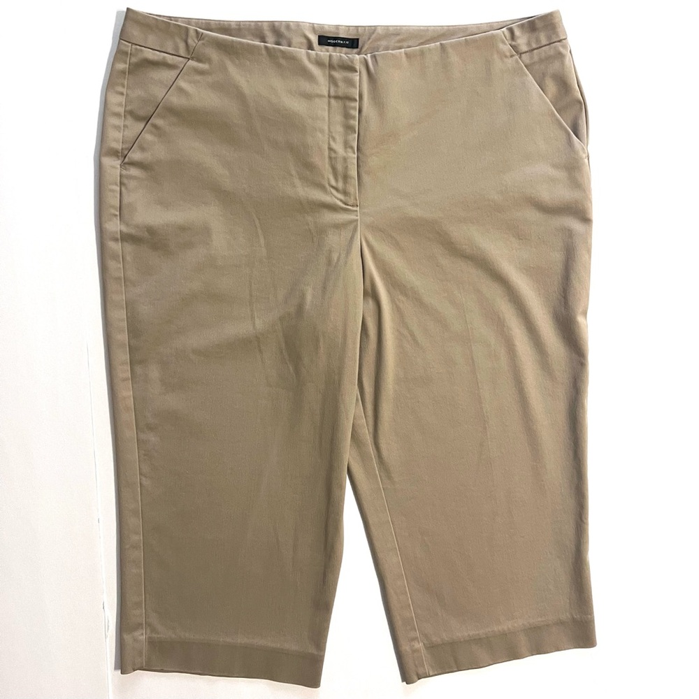 Worthington Petite Khaki Color Modern Fit Women’s Capris